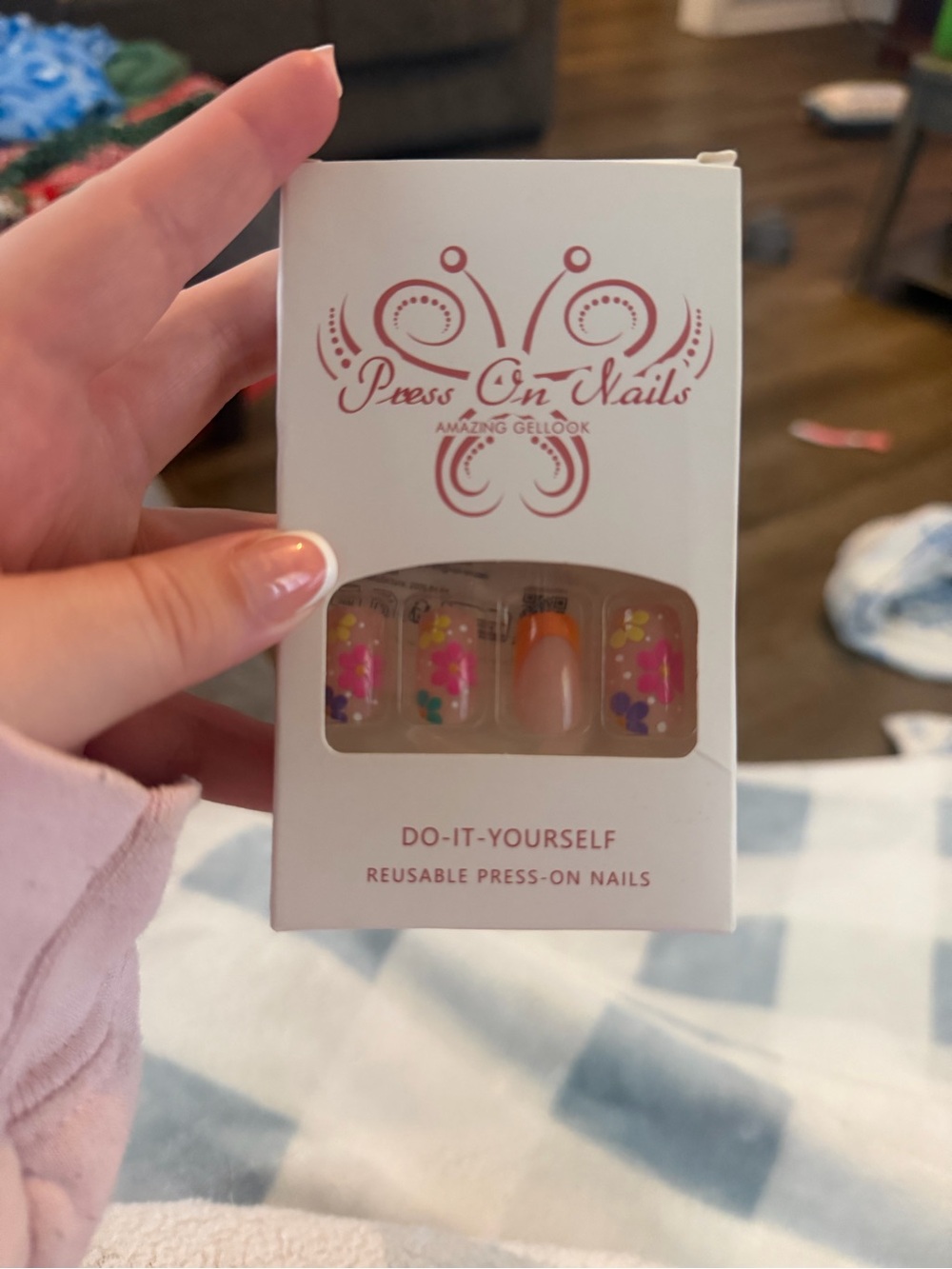 SHEIN Pink Floral & Orange Accent Reusable Press-On Nails